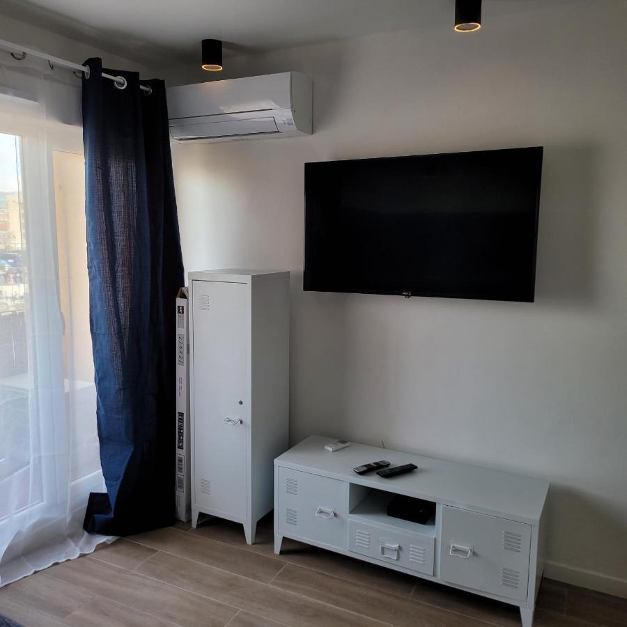 Studio Gare Saint Charles 7Eme 10 Mns Vieux Port Appartement Marseilles Buitenkant foto